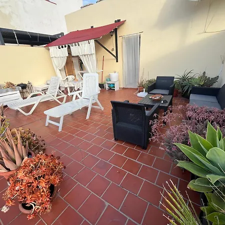 Cosy With Rooftop Terrace And Wifi *